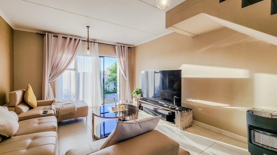 3 Bedroom Property for Sale in Zonnendal Western Cape